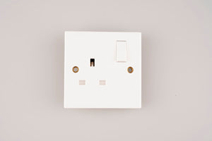 ASTA 13A 1Gang DP Switched Socket